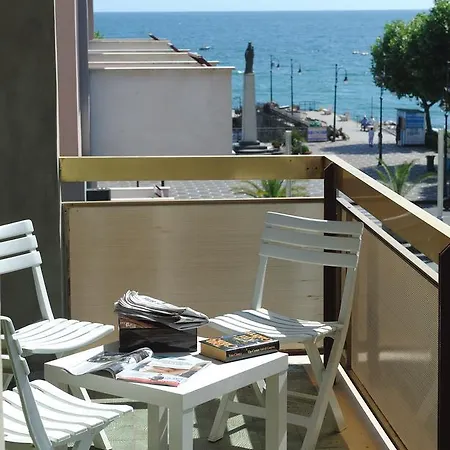 Tizi Corso Reginna Apartment Maiori