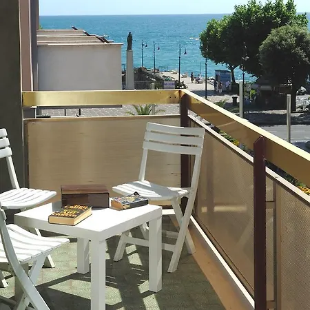 Tizi Corso Reginna Apartamento