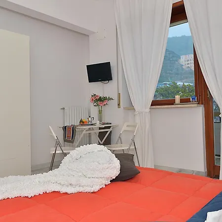 Tizi Corso Reginna Apartman Maiori